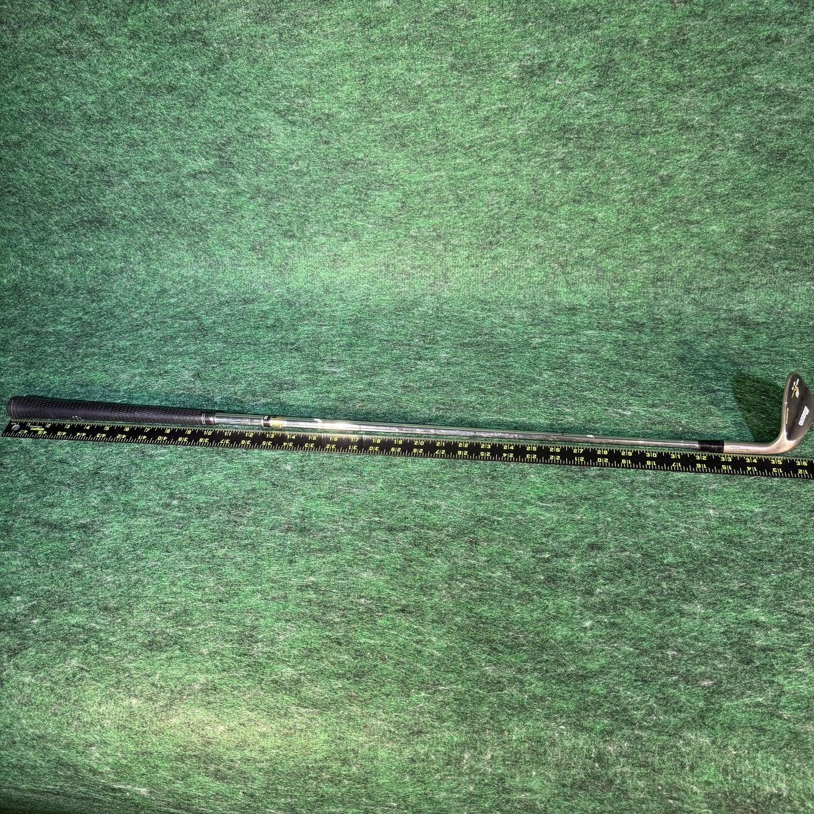 Mizuno MP T Series Black Ni 56-10 Wedge Grain Flow Forged Dynamic Gold Shaft