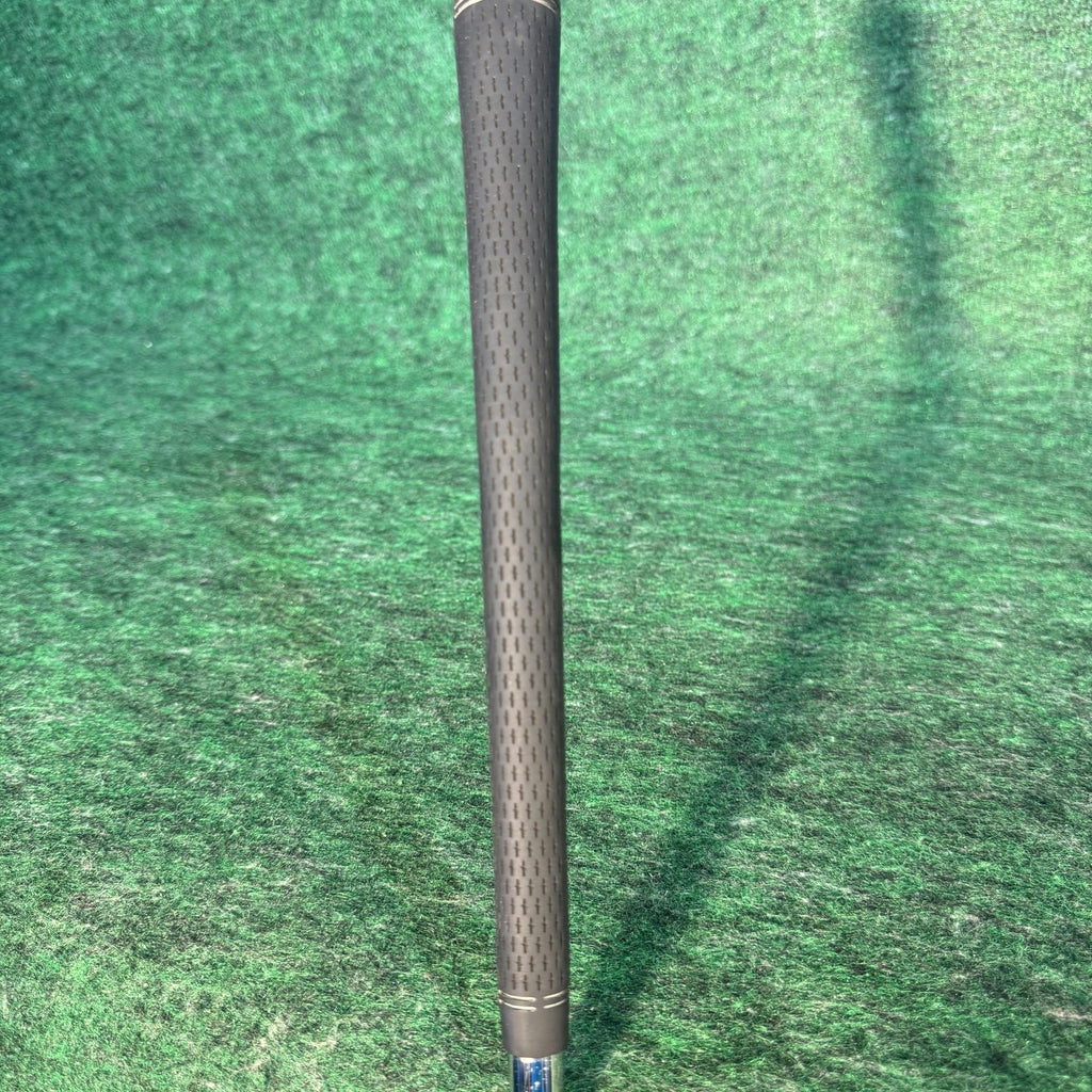 Cleveland 588 RTX 52° 10 Gap Wedge Mens RH Steel Silver Rotex Face Golf Club