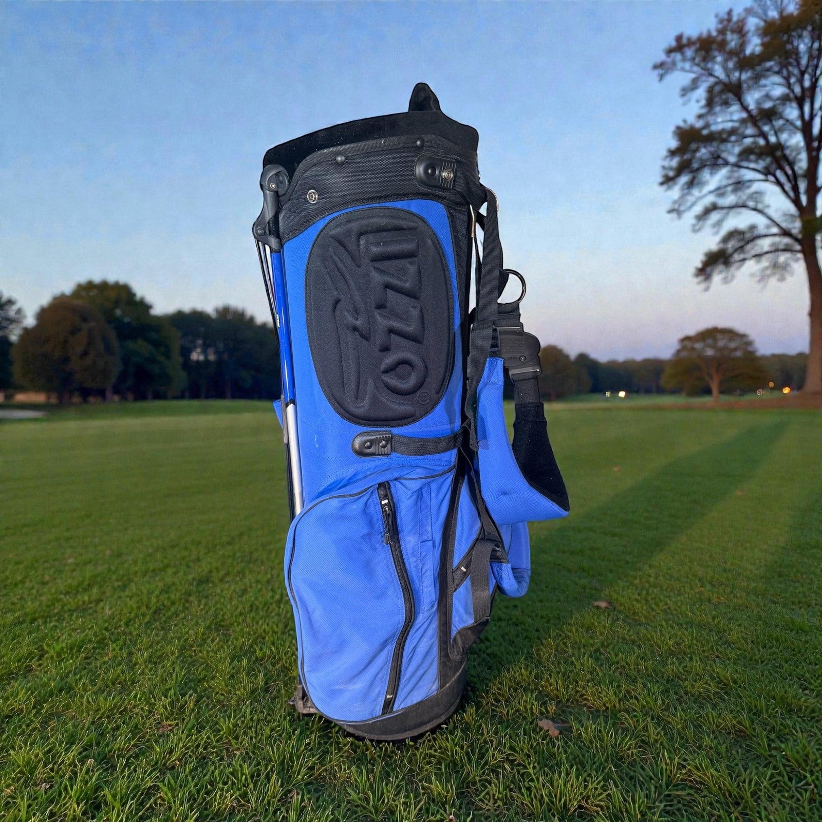 IZZO Golf Stand Bag Blue Black 6-Way Divider Dual Strap Mens Carry Medium