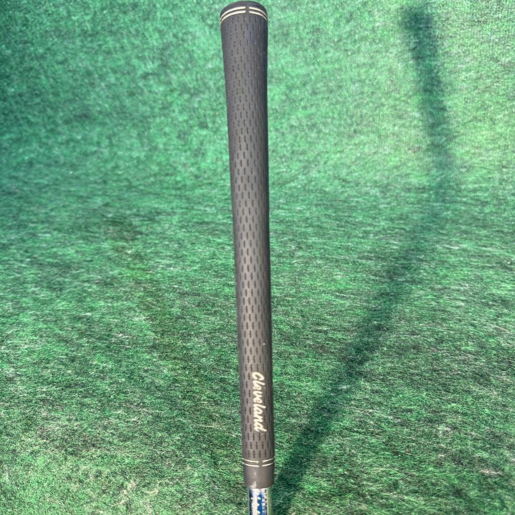 Cleveland 588 RTX 52° 10 Gap Wedge Mens RH Steel Silver Rotex Face Golf Club