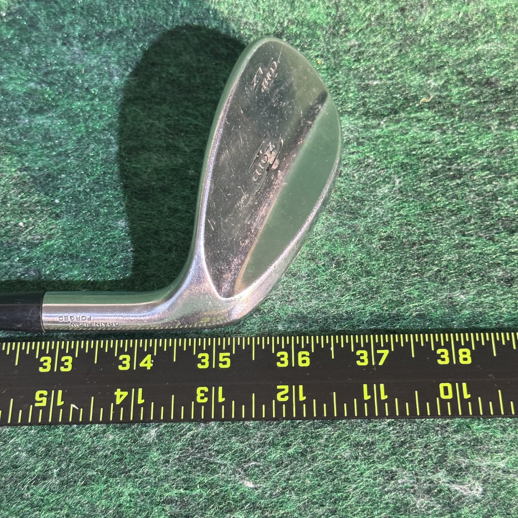 Vintage Mizuno Zoid Comp EZ Sand Wedge Golf Right Hand Steel S300 Gold Shaft