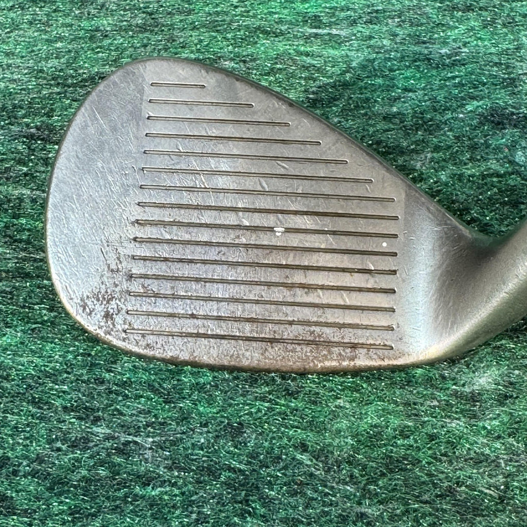 Mizuno MP T Series Black Ni 56-10 Wedge Grain Flow Forged Dynamic Gold Shaft