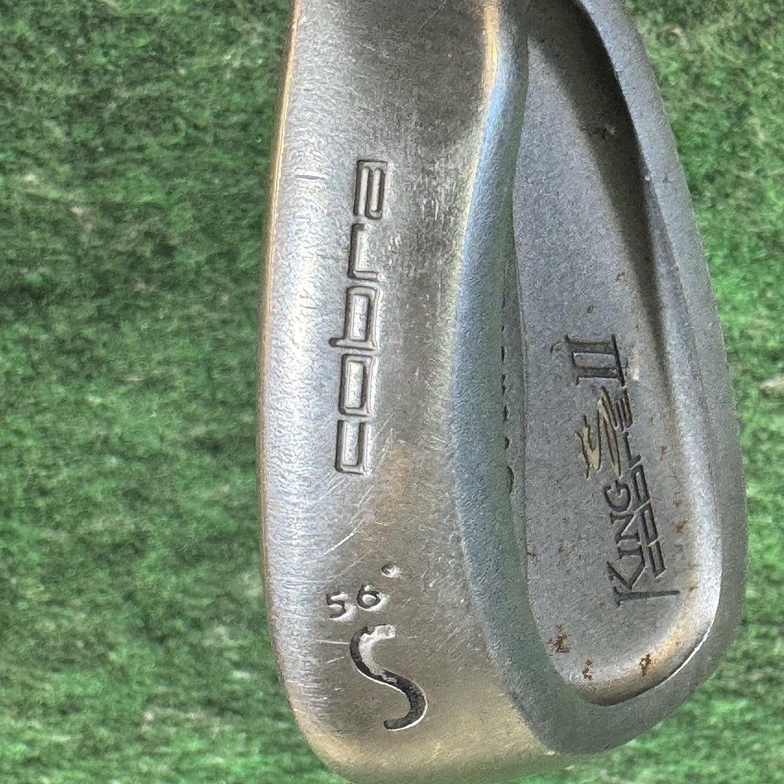 Cobra King Cobra II Oversize Sand Wedge Steel Regular Flex Mens RH Cobra Grip