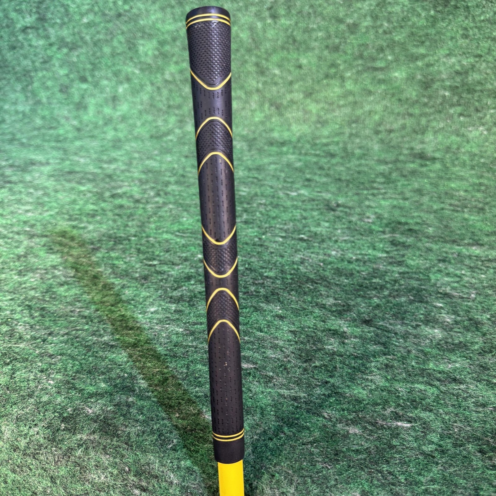 Intech Lancer Hybrid 24° Junior Youth Golf Club PowerFlex Y-Flex Graphite Black