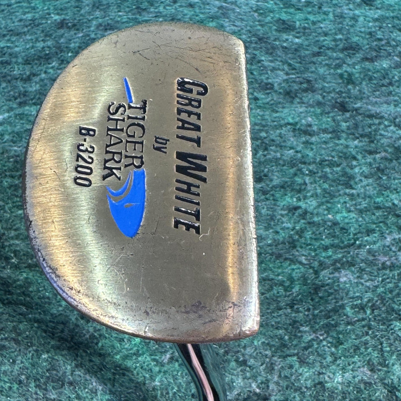 Vintage Tiger Shark Great White B-3200 Putter Mens RH 35.5 In Steel Golf Club