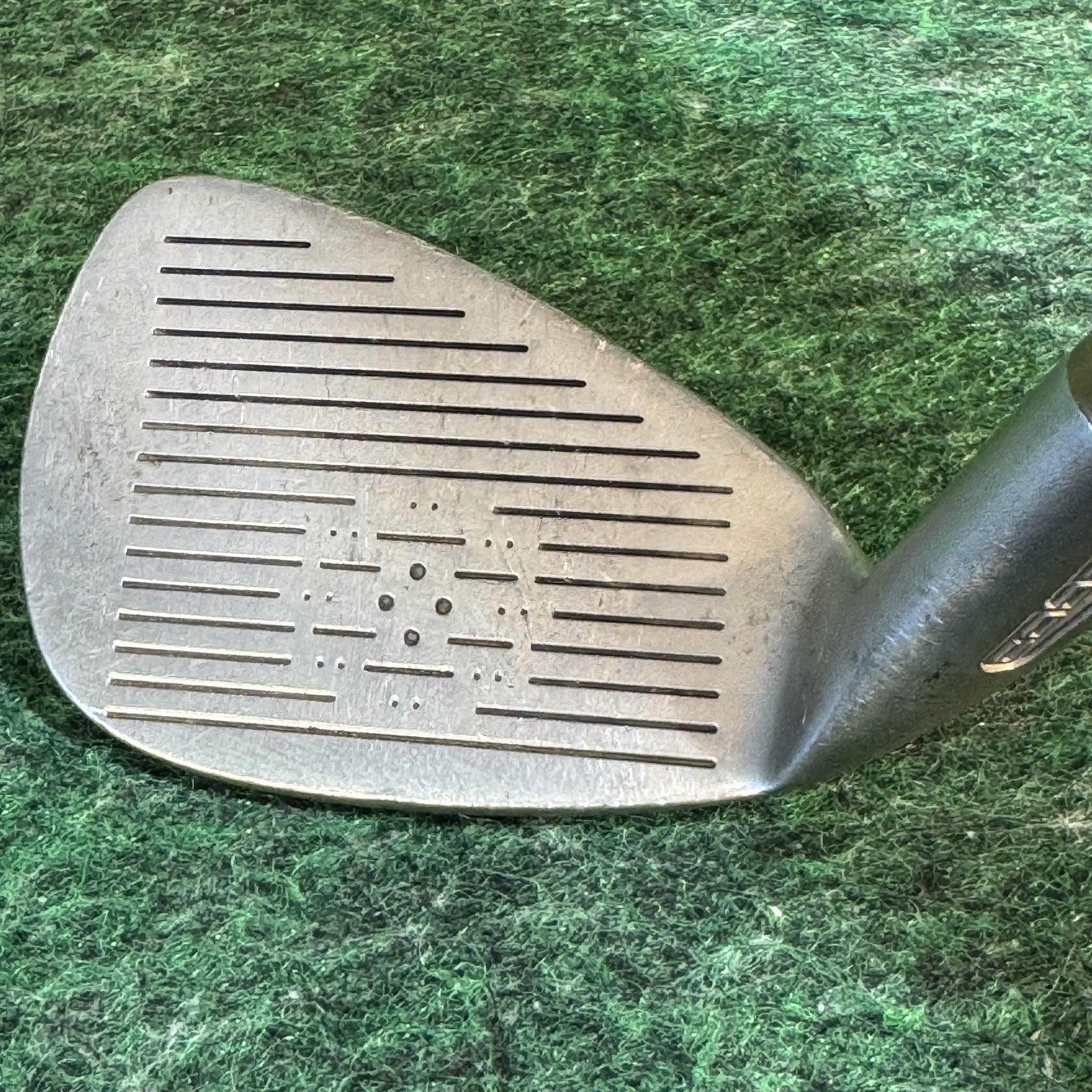 Cobra King Cobra II Oversize Sand Wedge Steel Regular Flex Mens RH Cobra Grip