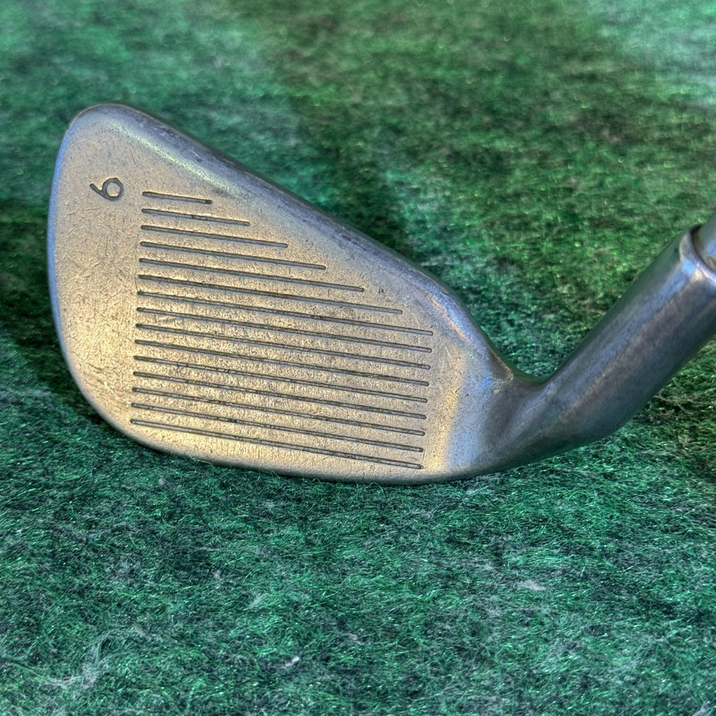 Vintage Ping Eye 2 Iron Set 4-W Steel Shaft Golf Pride Grips Mens RH Black Dot