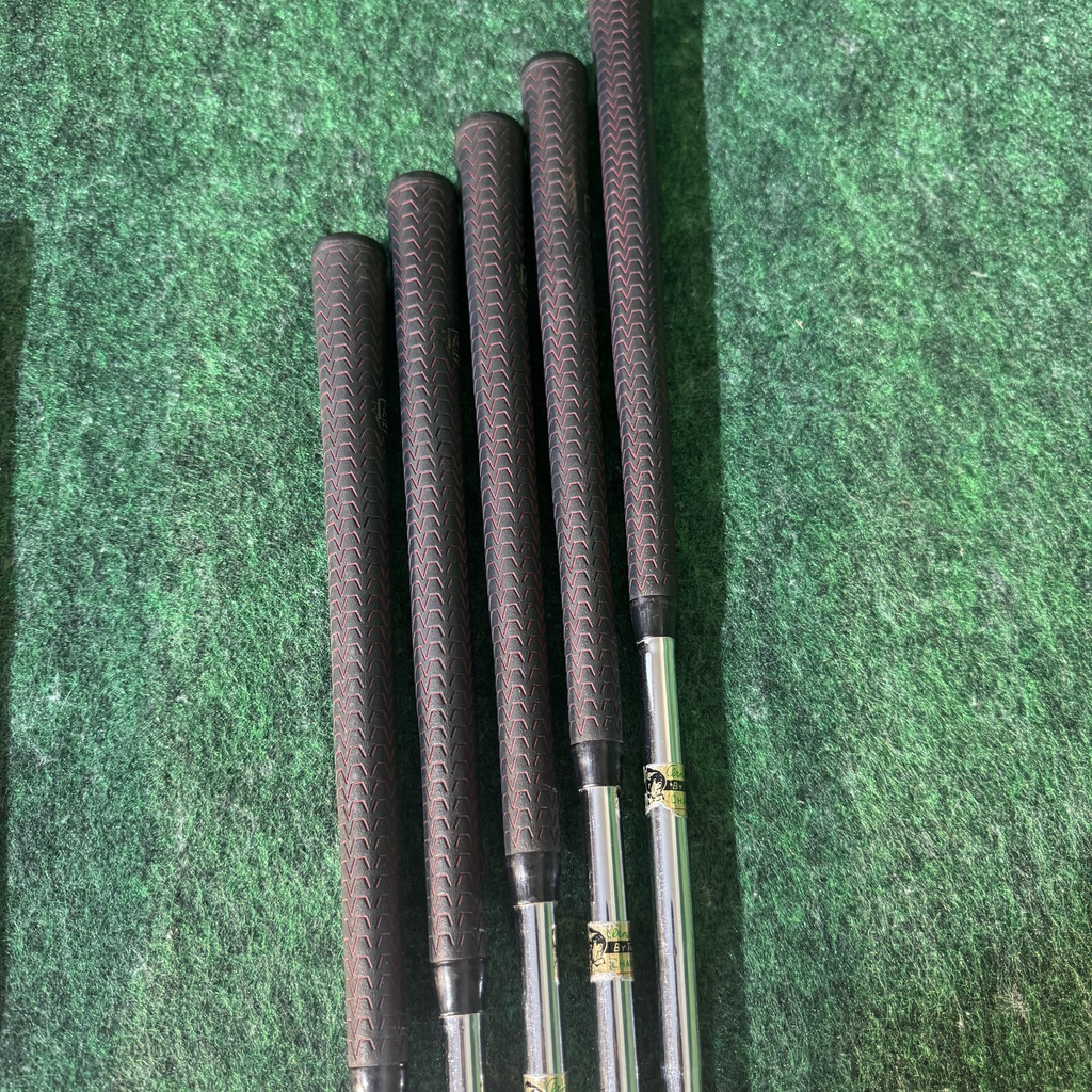 Vintage Arnold Palmer Stay-Fast Iron Set 2-9 W Mens RH R Flex Steel Golf Clubs