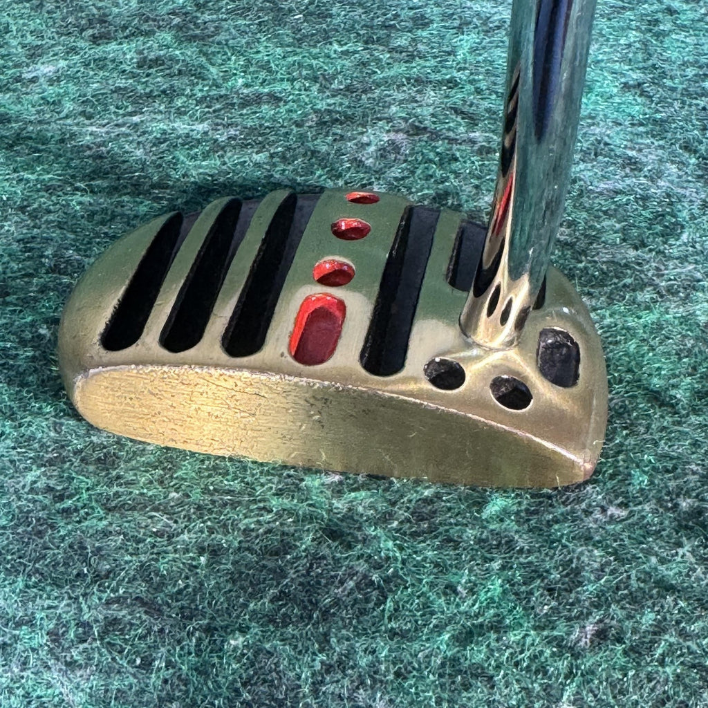 Vintage Tiger Shark Great White B-3200 Putter Mens RH 35.5 In Steel Golf Club